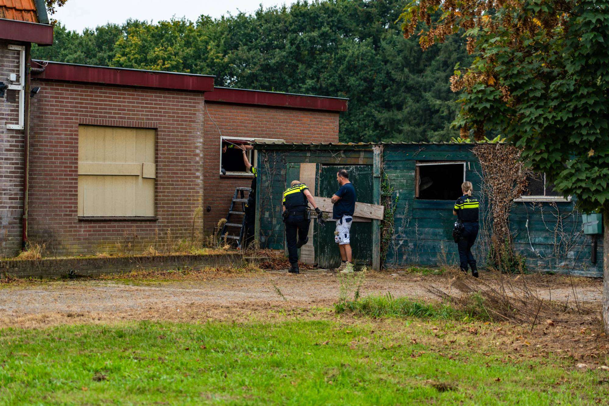 Politie omsingelt leegstaand pand bij Melkmeisje na melding inbraak