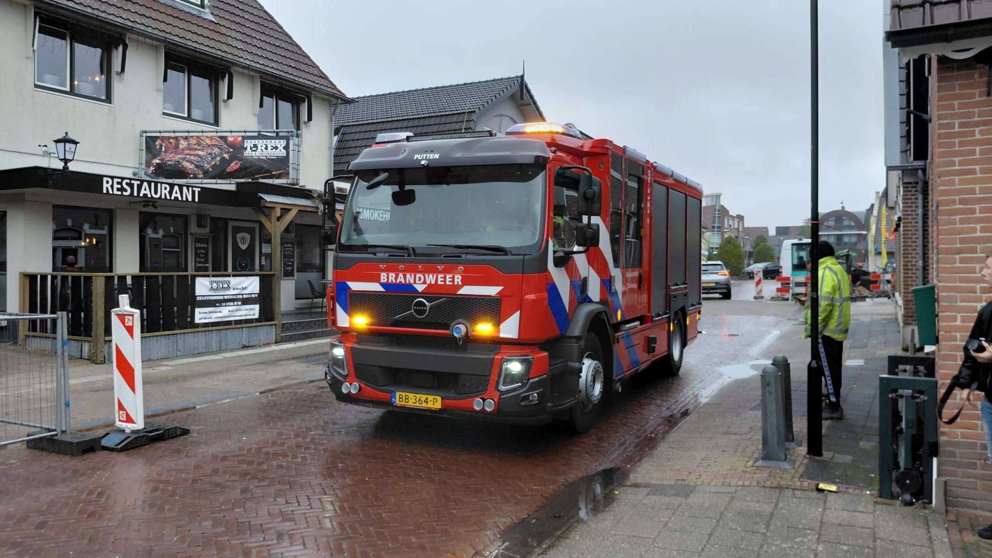 Dorpsstraat afgesloten na gaslek tijdens werkzaamheden