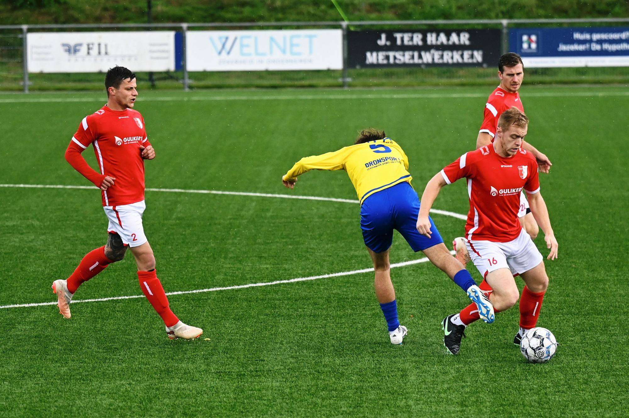 Rood-Wit’58 buigt in Ede voor sterker Blauw Geel’55