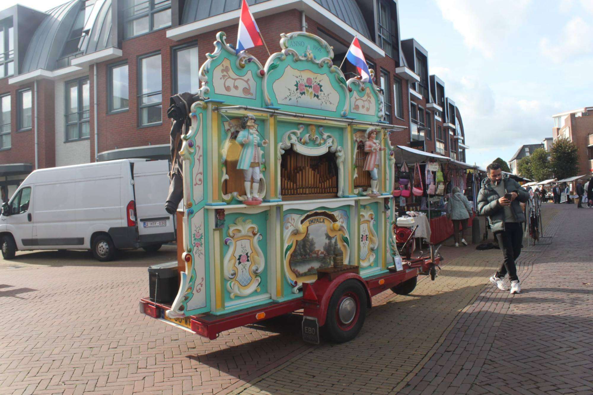 Van lekke band tot uitverkochte mopkoeken: Ossenmarkt brengt Putten weer samen